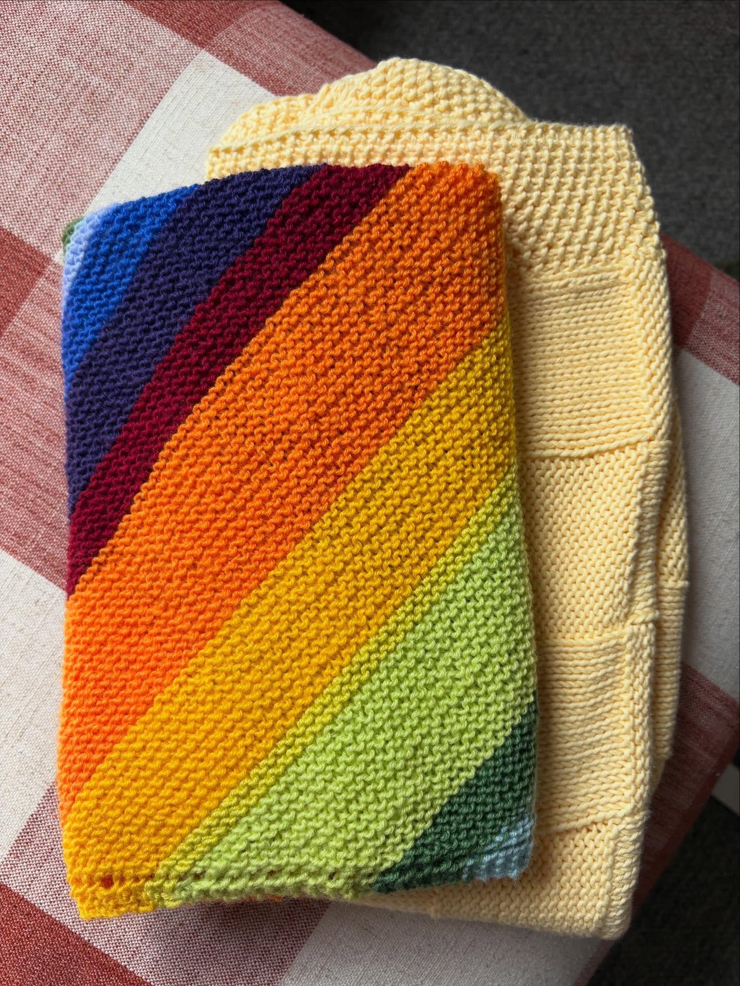 Cate&rsquo;s blankets all the way from Sydney 🌈🇦🇺🐨