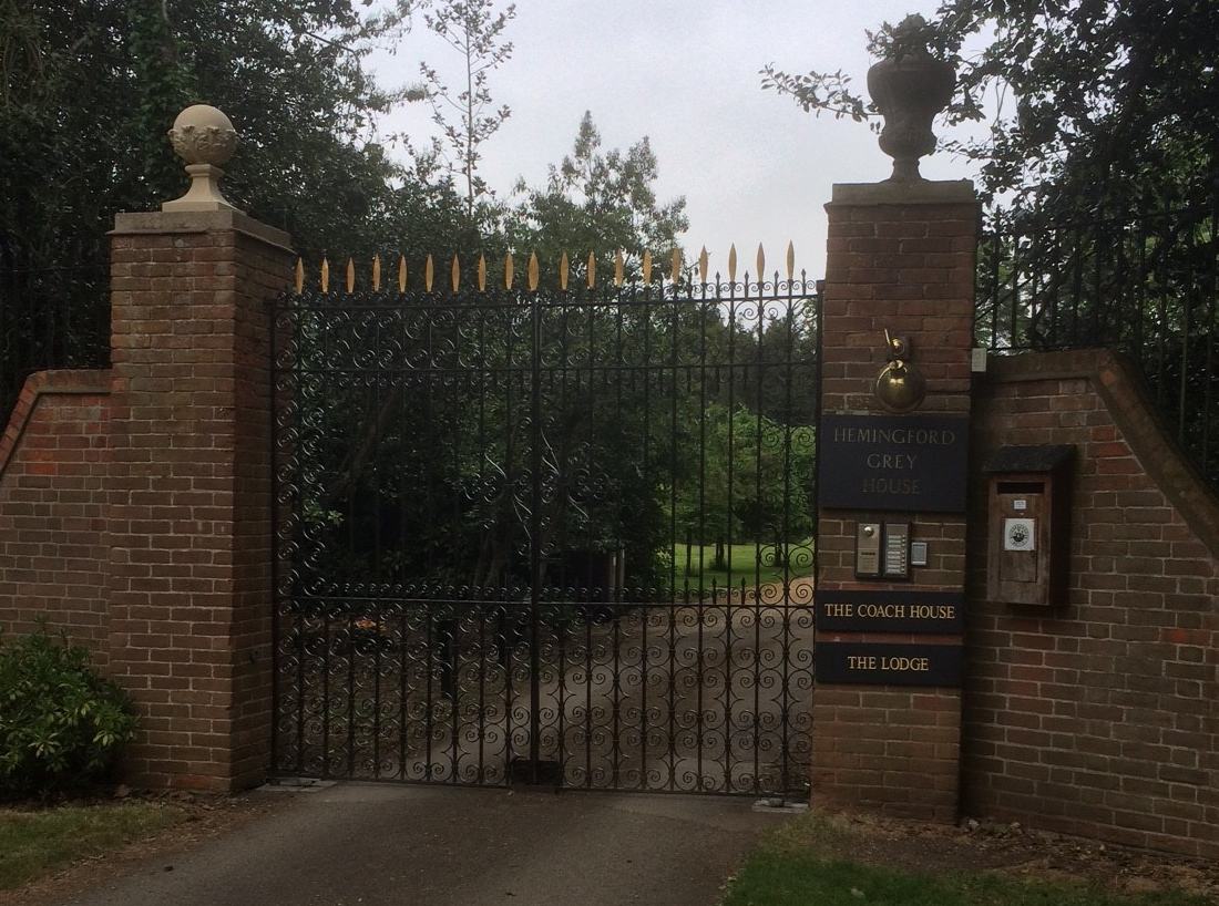 Gate.jpg