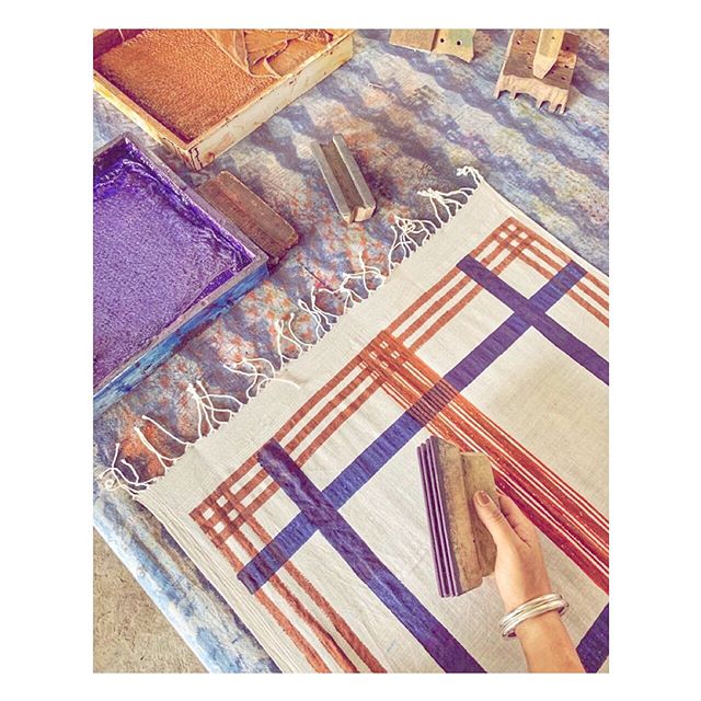 • Indian block printing •
So delighted to be welcoming @studiobagru all the way from India. They will be bringing their vast collection of hand carved wooden blocks and teaching how to block print beautiful repeat designs onto bags and up-cycle clothing and textiles. This is a rare London visit from a an incredible Indian artisan print studio. Tickets are limited so book early!
___
Sat 6th July 2pm-4.30pm £45
___
holdspace.co.uk