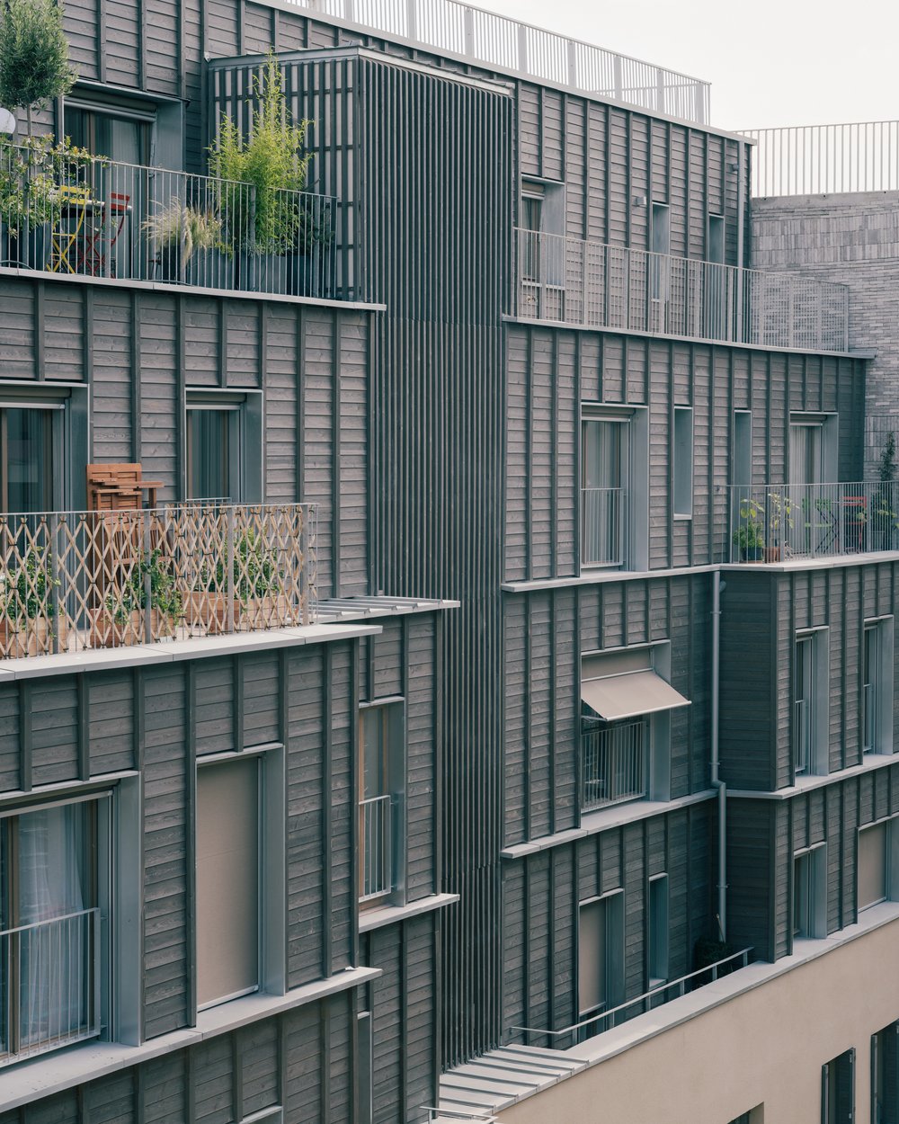 28 - LA Architectures - Logements Paul Meurice - Paris XX © Charly Broyez_HD.jpg