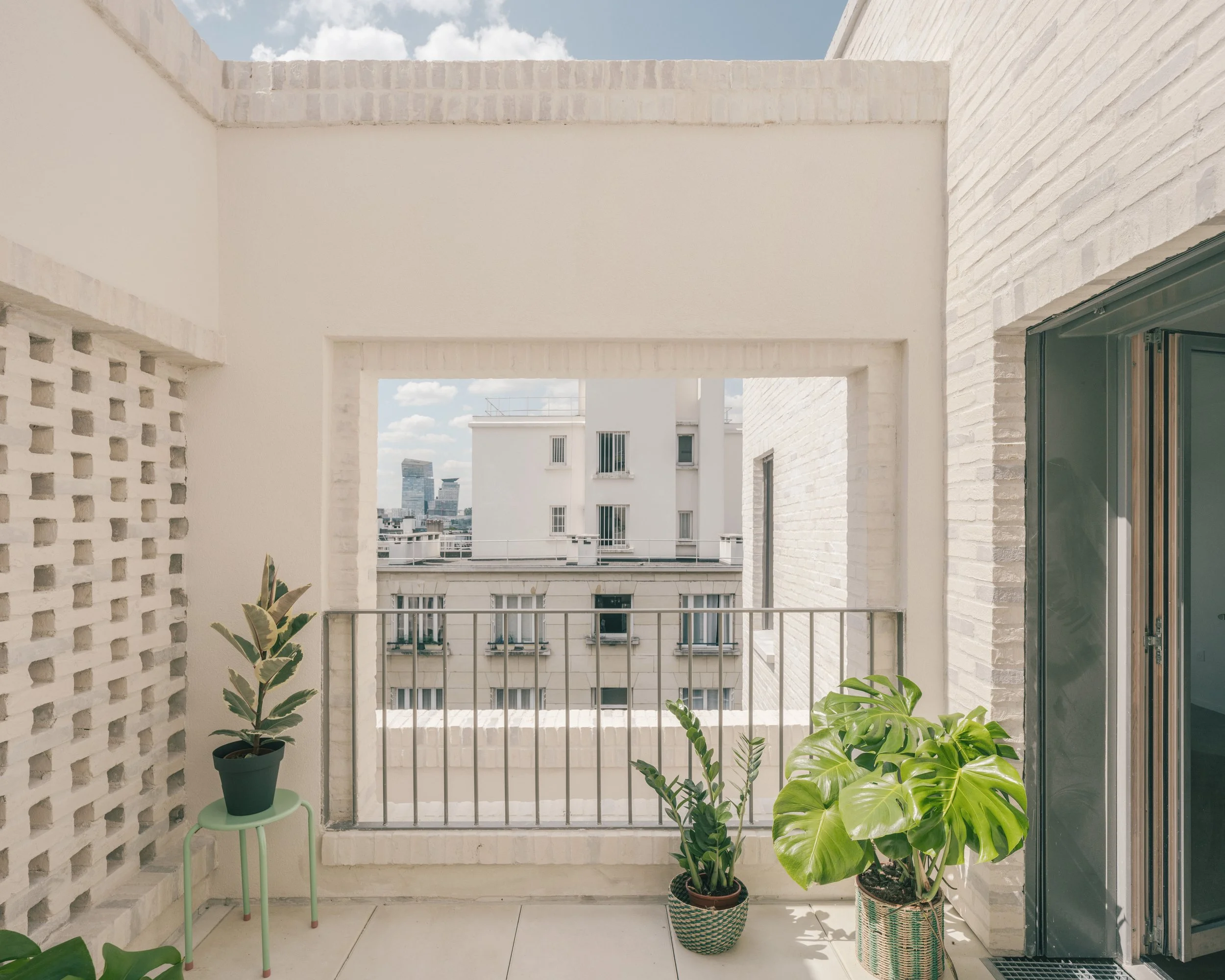 64 - LA Architecture - Logements - Paris XII © Charly Broyez_Brut.jpg