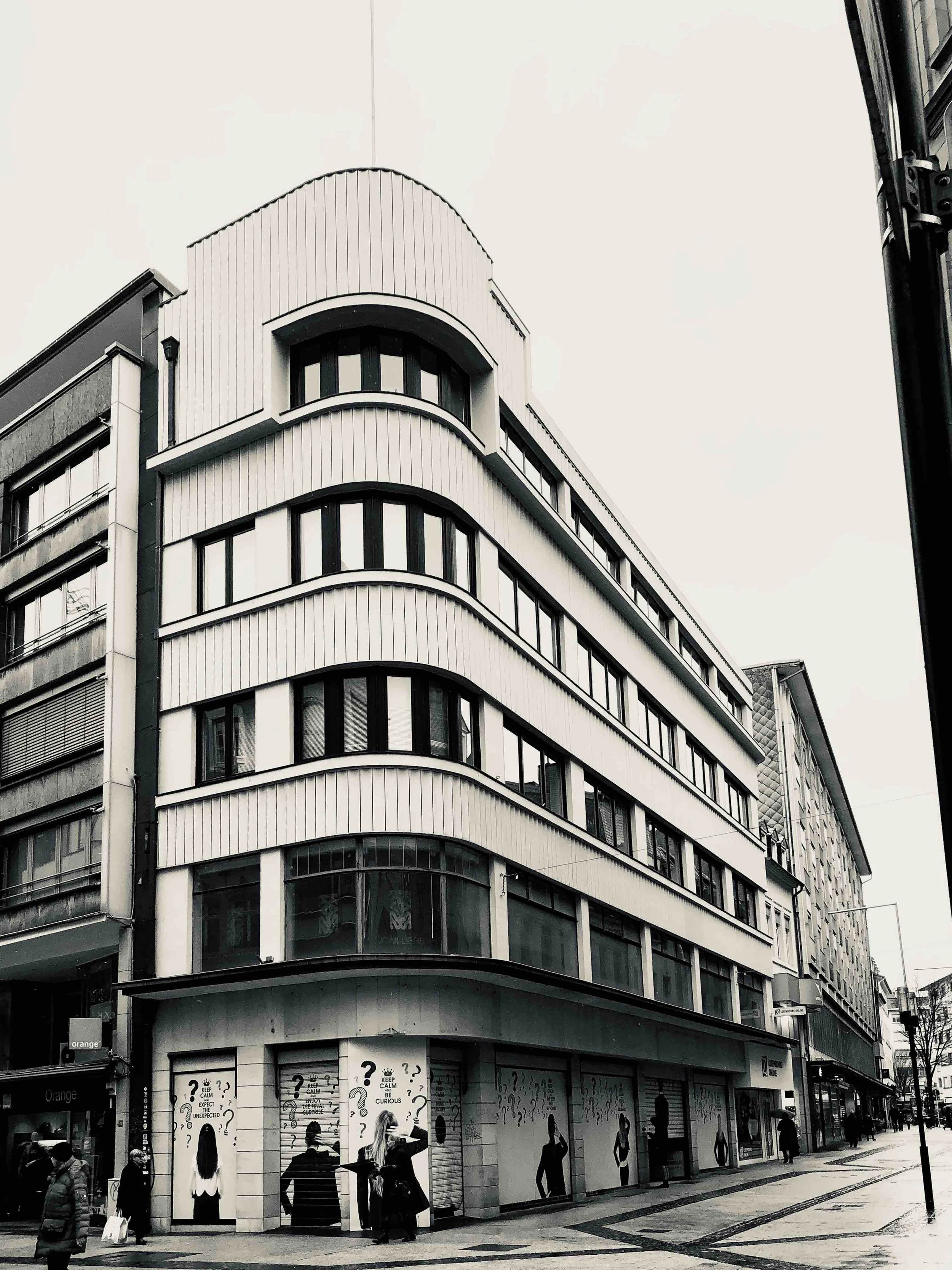 grandruefacade.jpg