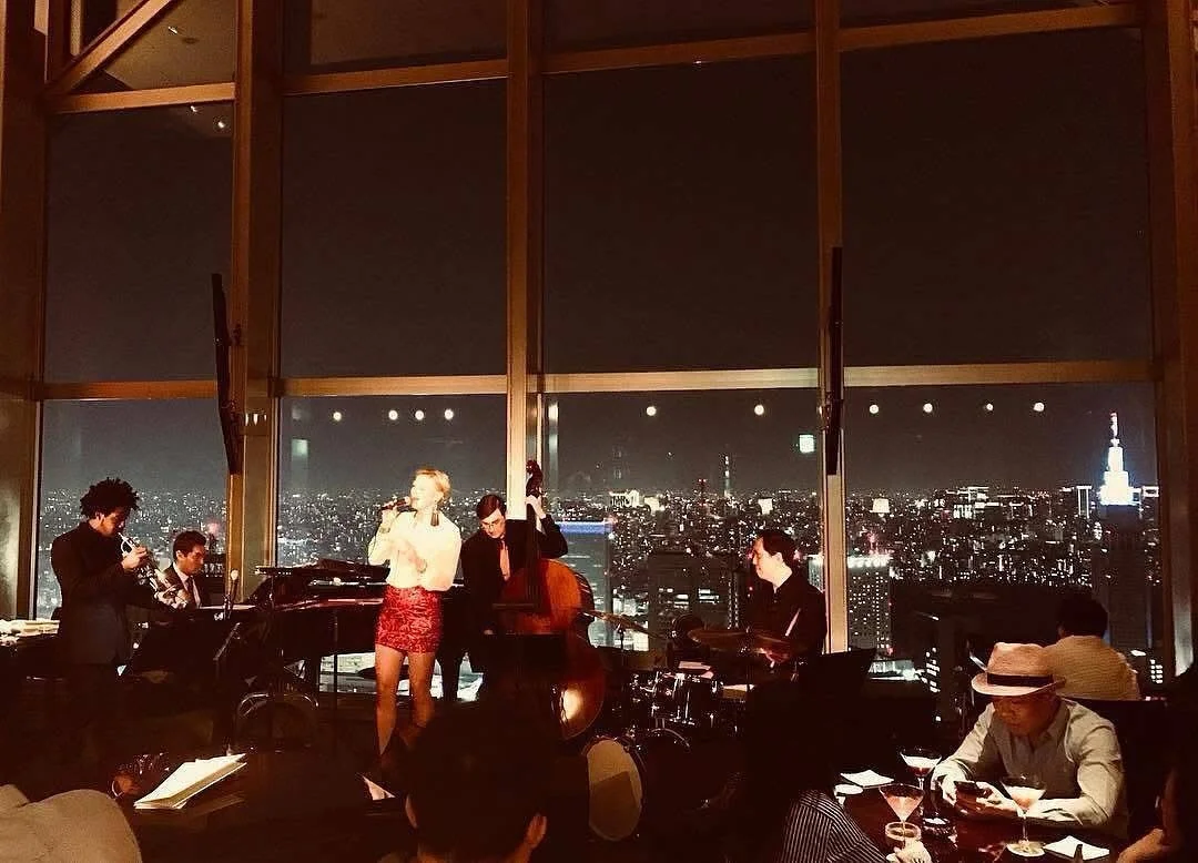 Well, about a million of you responded to this photo I shared in a story the other day. 

Yes, that&rsquo;s the Tokyo jazz bar from Lost in Translation. It&rsquo;s called the New York Bar and it&rsquo;s up the top of the Tokyo Park Hyatt.

I lived in