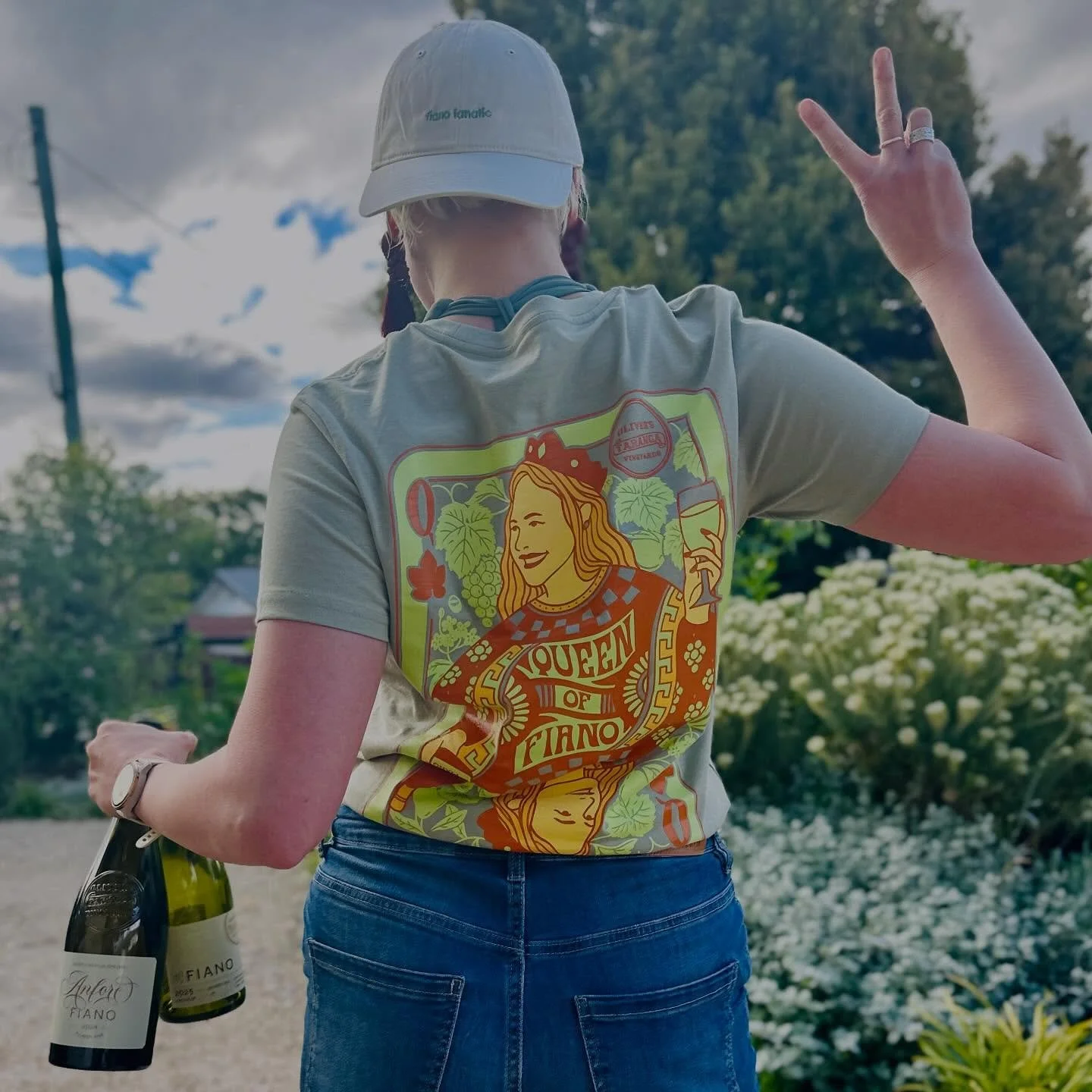 Mighty fine Fiano 🙌💛 

If you ever needed a reason to crack a bottle, make it today for Fiano Day!

 @oliverstaranga Queen of Fiano @corrinaattaranga and the fabulous team @mastermindconsulting have crowned the third Friday in Oct (this year it&rsq