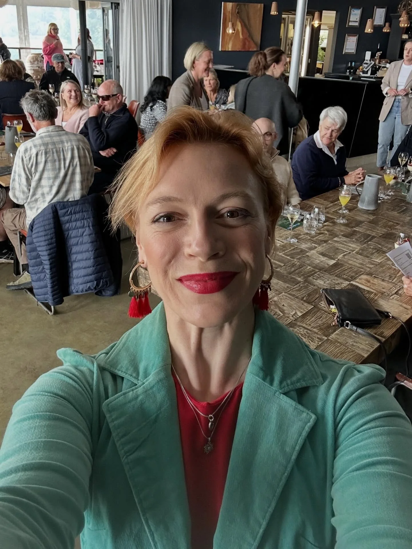 In full MC mode last weekend for @tastingtrail_tasmania &lsquo;s wonderful Trail Graze festival. 🍴🍷🎤🐑🌱🌊🔥

There is no better way to understand a place and connect to the produce on our plates, than by meeting and speaking with the makers and f