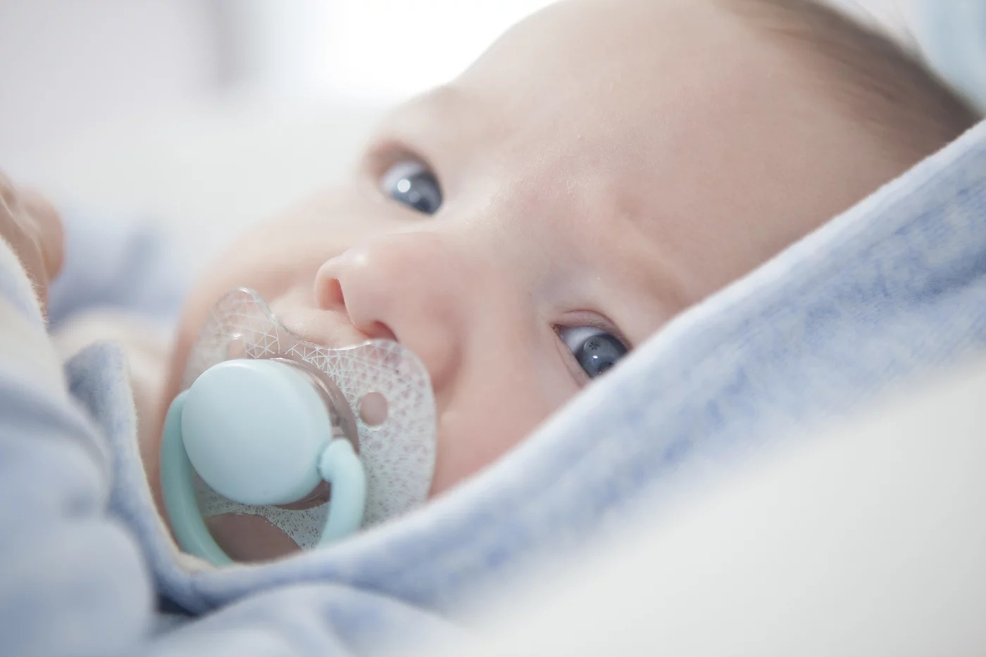 baby-with-dummy.jpg