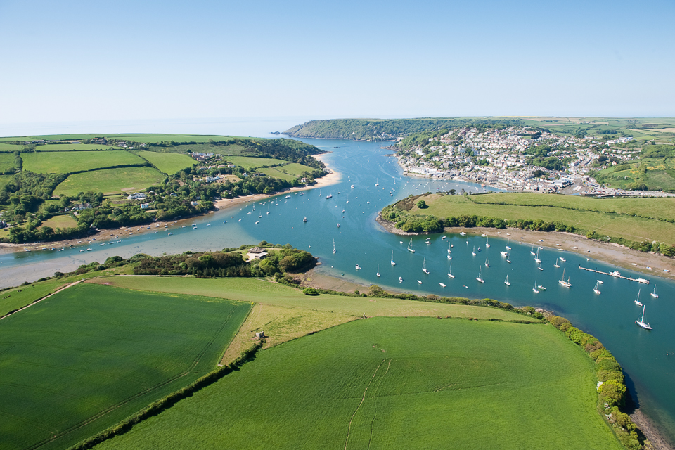aerial salcombe estuary 9x6.jpg