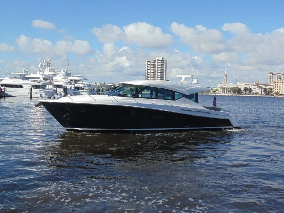 Tiara 50.jpg