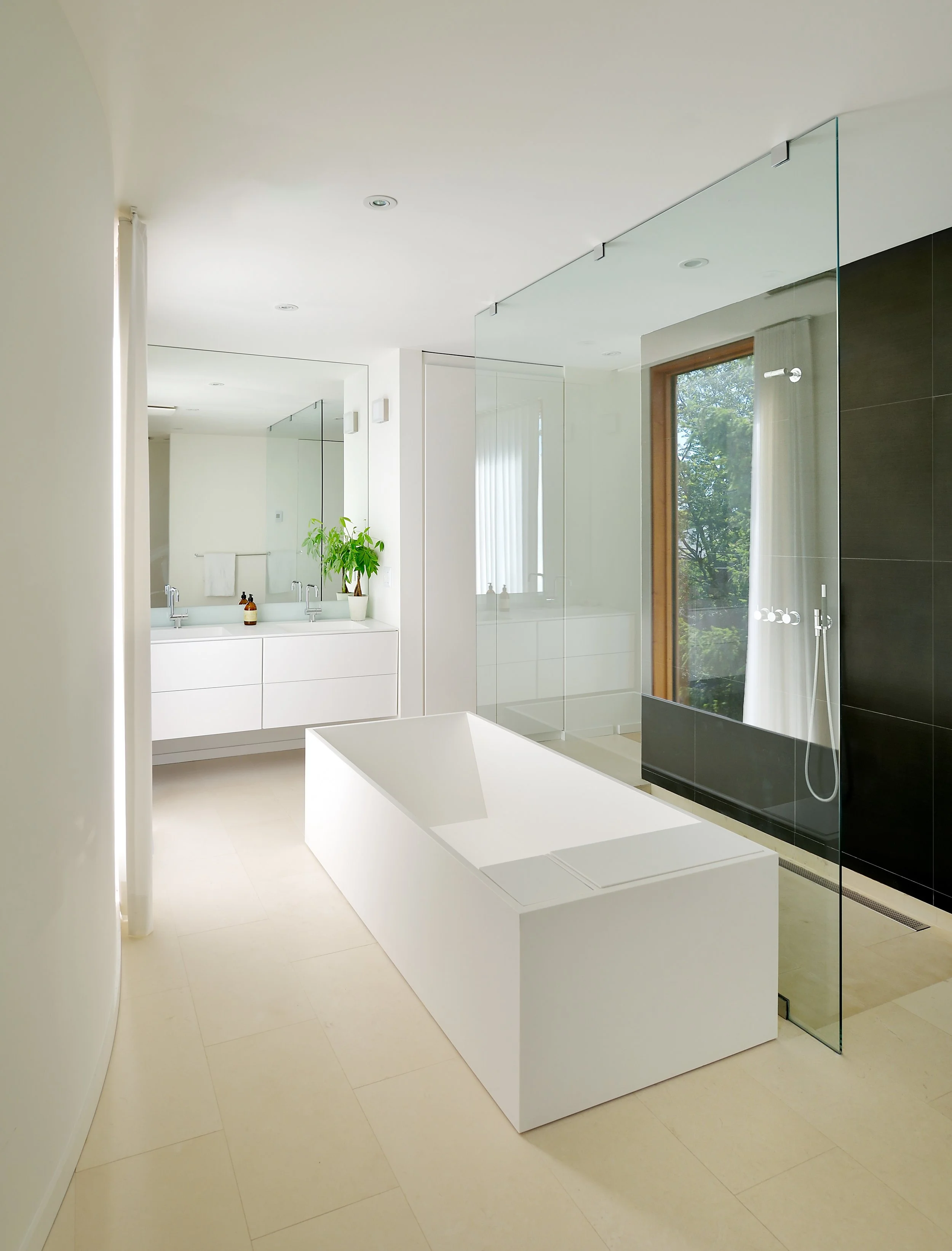 Blantyre House Interior Bathroom
