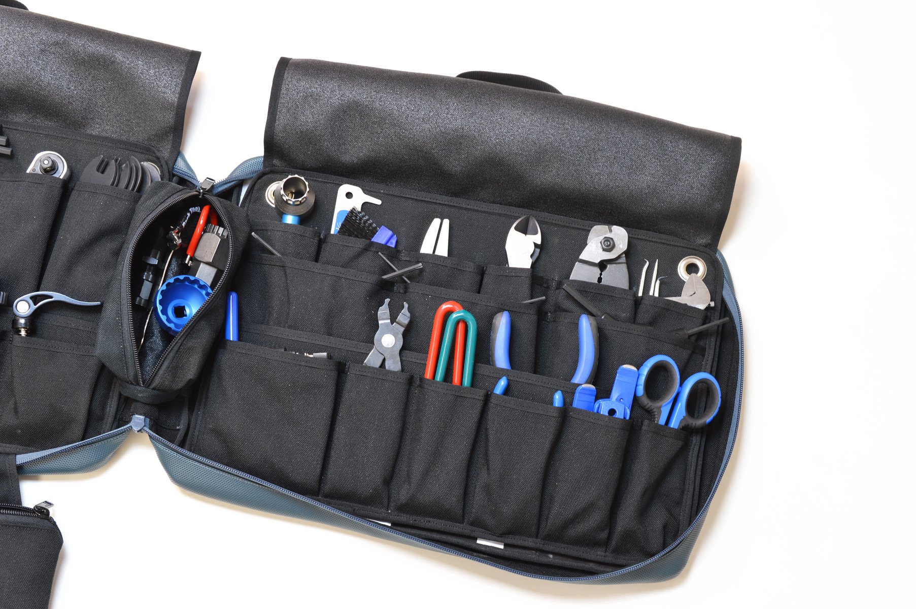 tool case detail 3 web.jpg