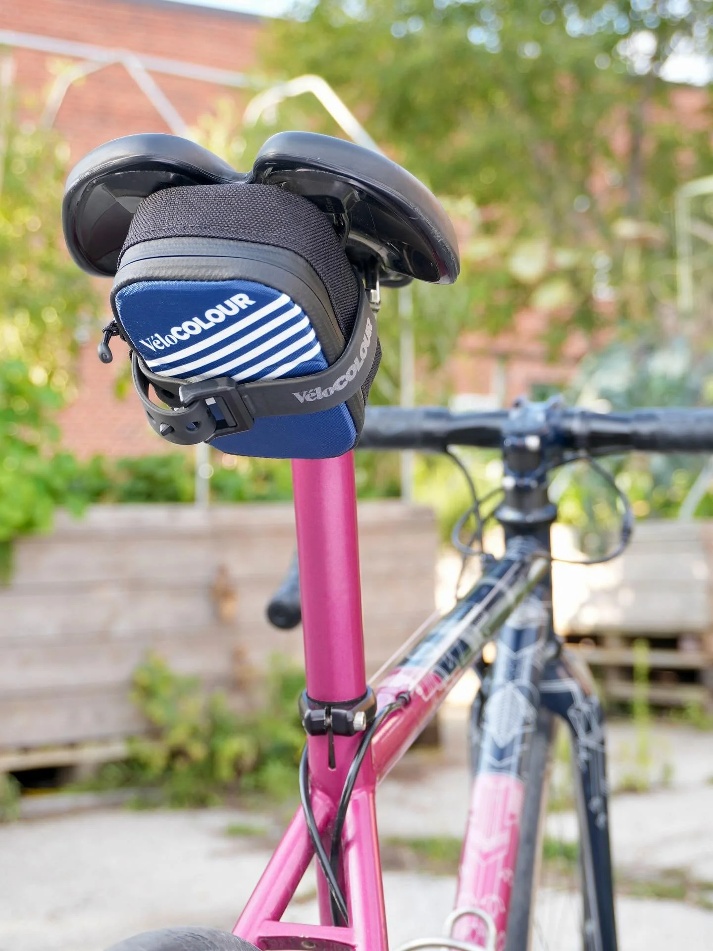 We&rsquo;ve already designed the perfect saddle bag, all that&rsquo;s left is adding some colour.
Six new Rocket Pocket styles - now available in limited quantities. 

#velocolour #bicycle #cyclingbag #madeincanada #saddlebag #custombike