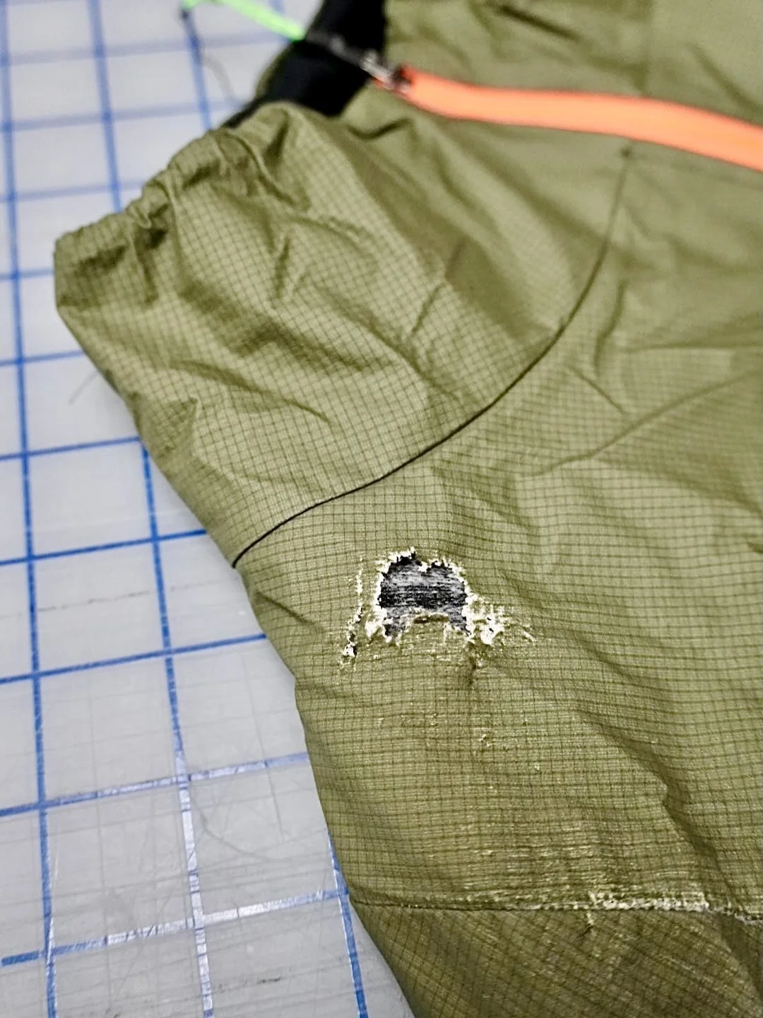 Outdoor gear, indoor gear, mostly cycling gear, sometimes foot wear or wear on your bike case, maybe a case of malfunctioning zippers or one too many holes in your pockets, whatever the case we can fix it.
Get in touch for your cycling kit and sewing