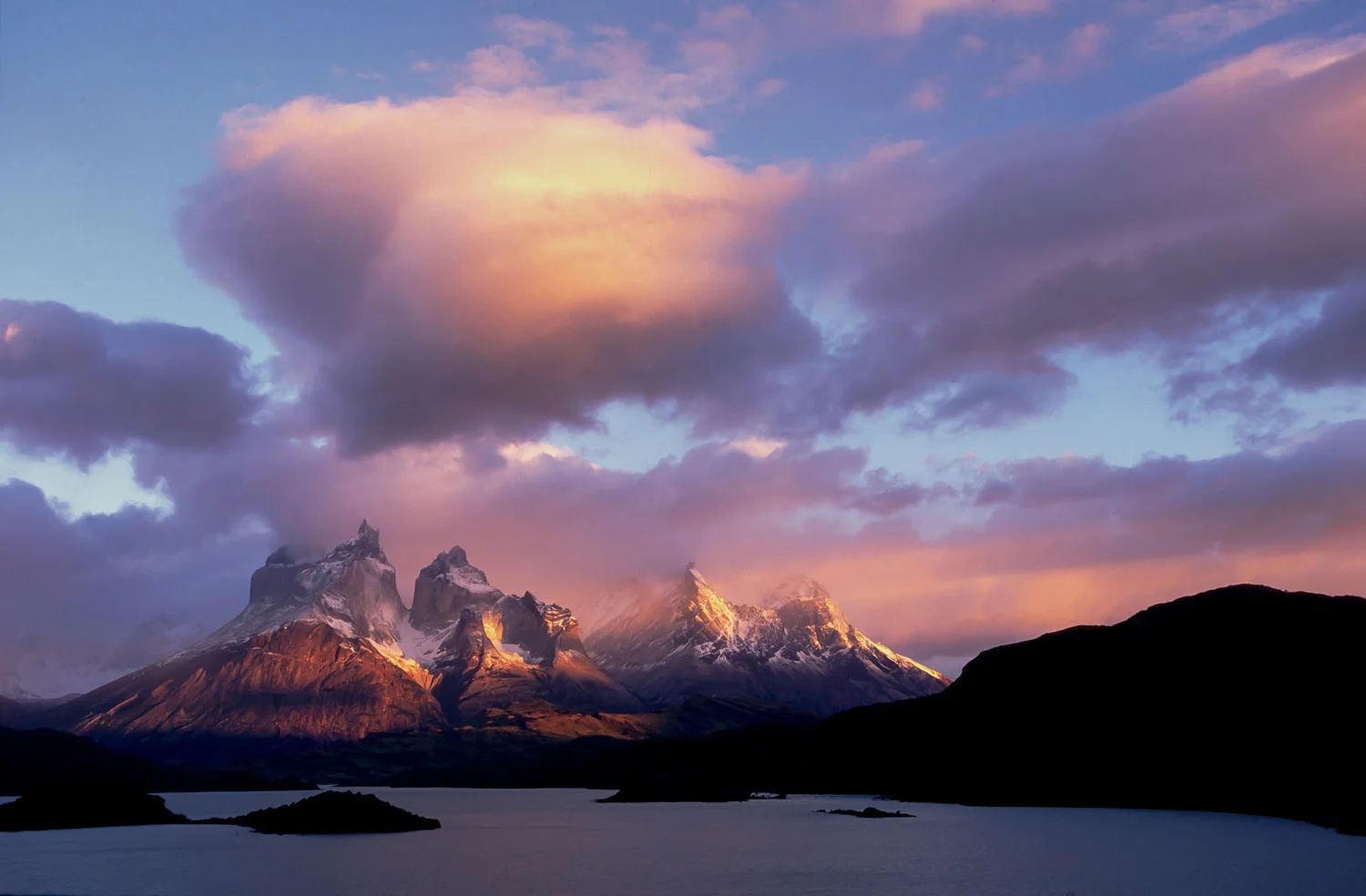 sqsp-chile-neruda-2.jpg