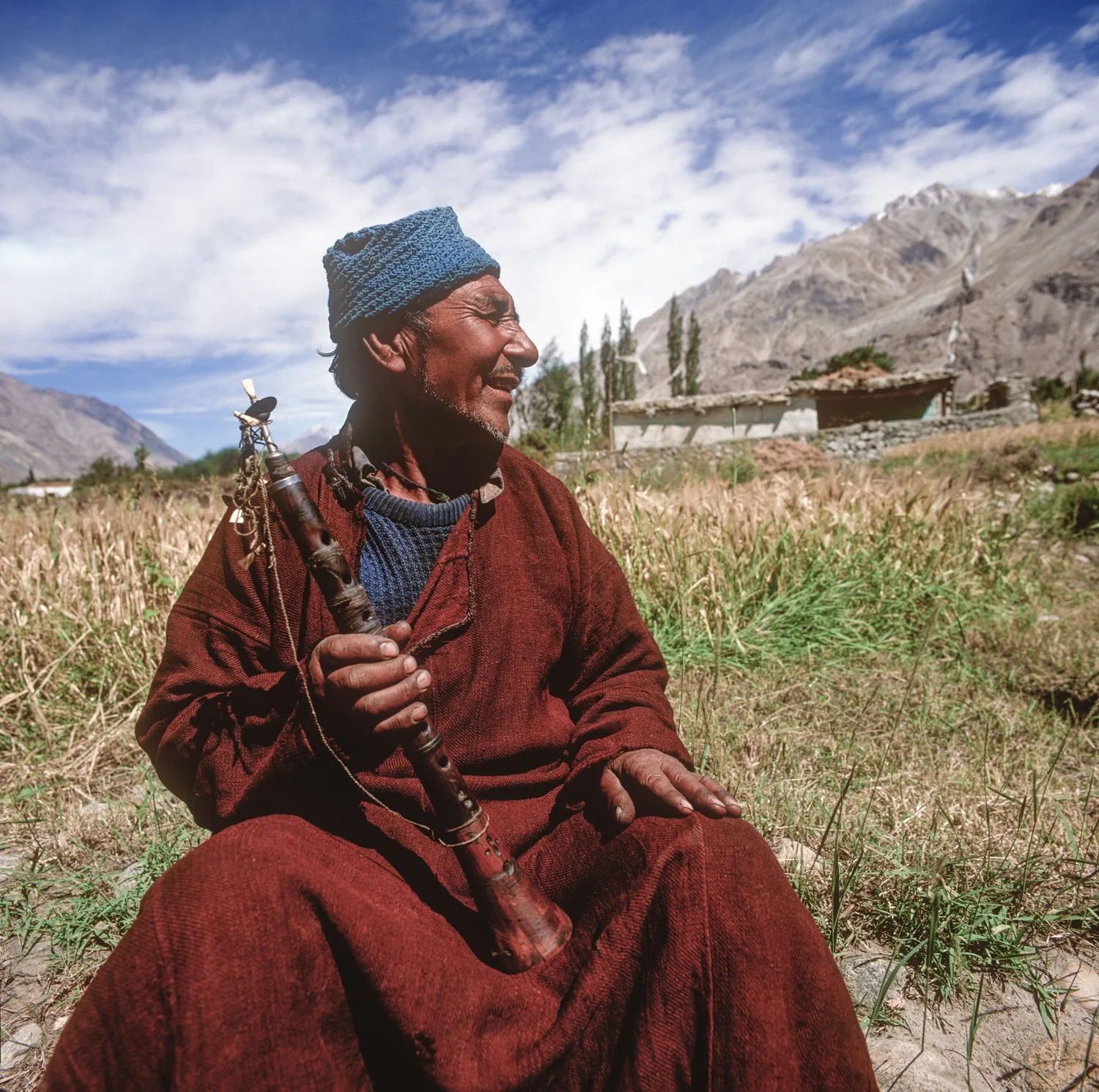 Travelling musician, Leh
