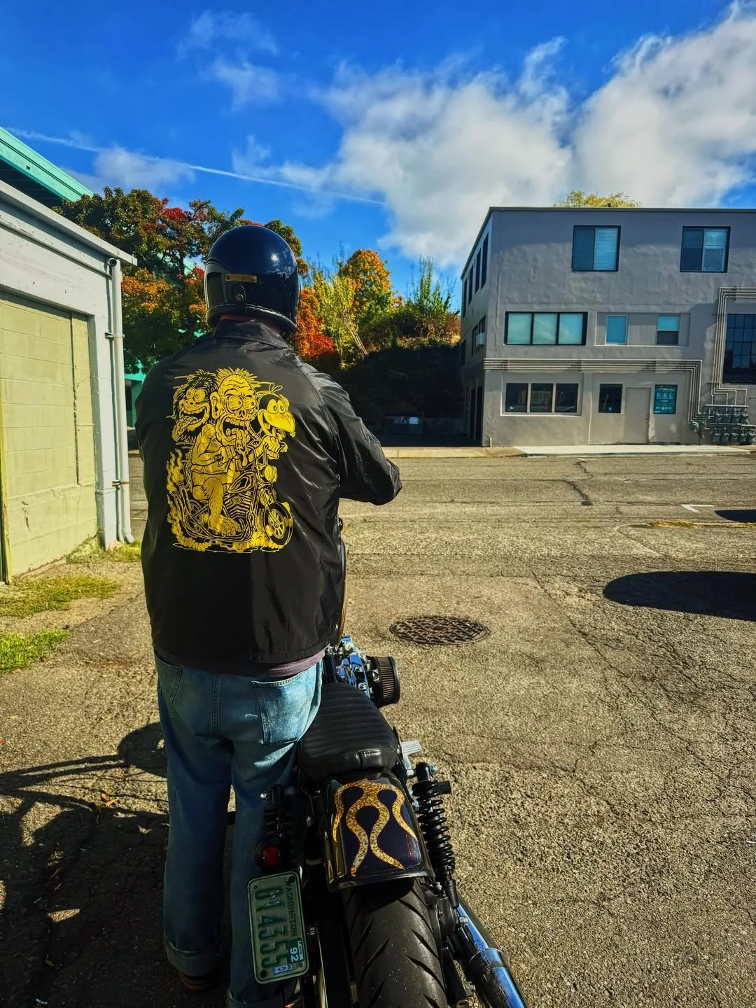 jacketblack.jpg