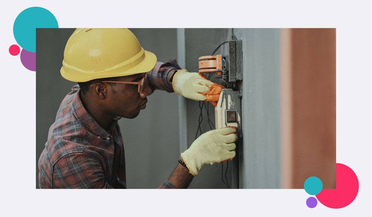 Lone working in utilities Safepoint Lone worker apps and devices