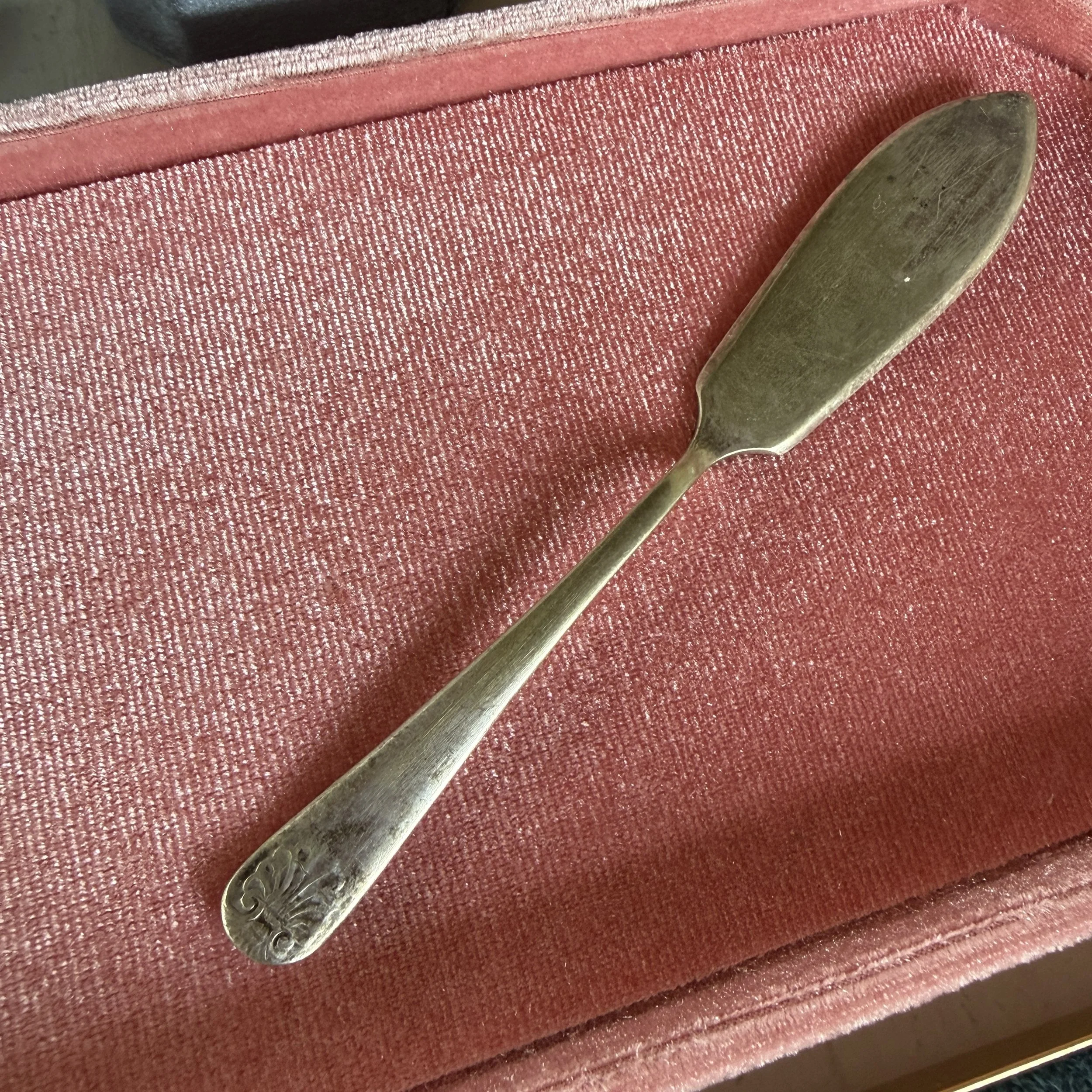Silver Knife