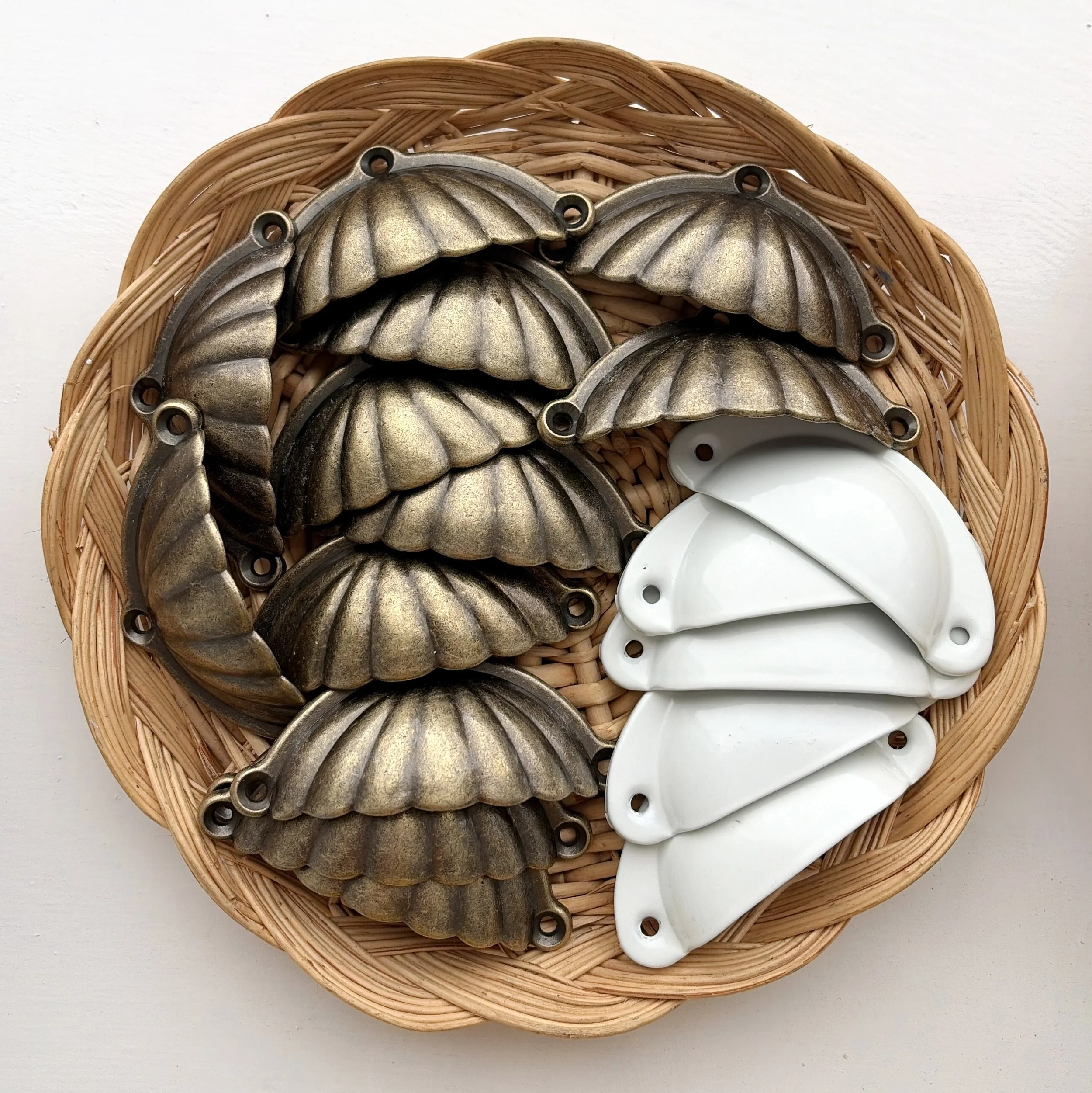 drawer-pulls.jpg (Copy)