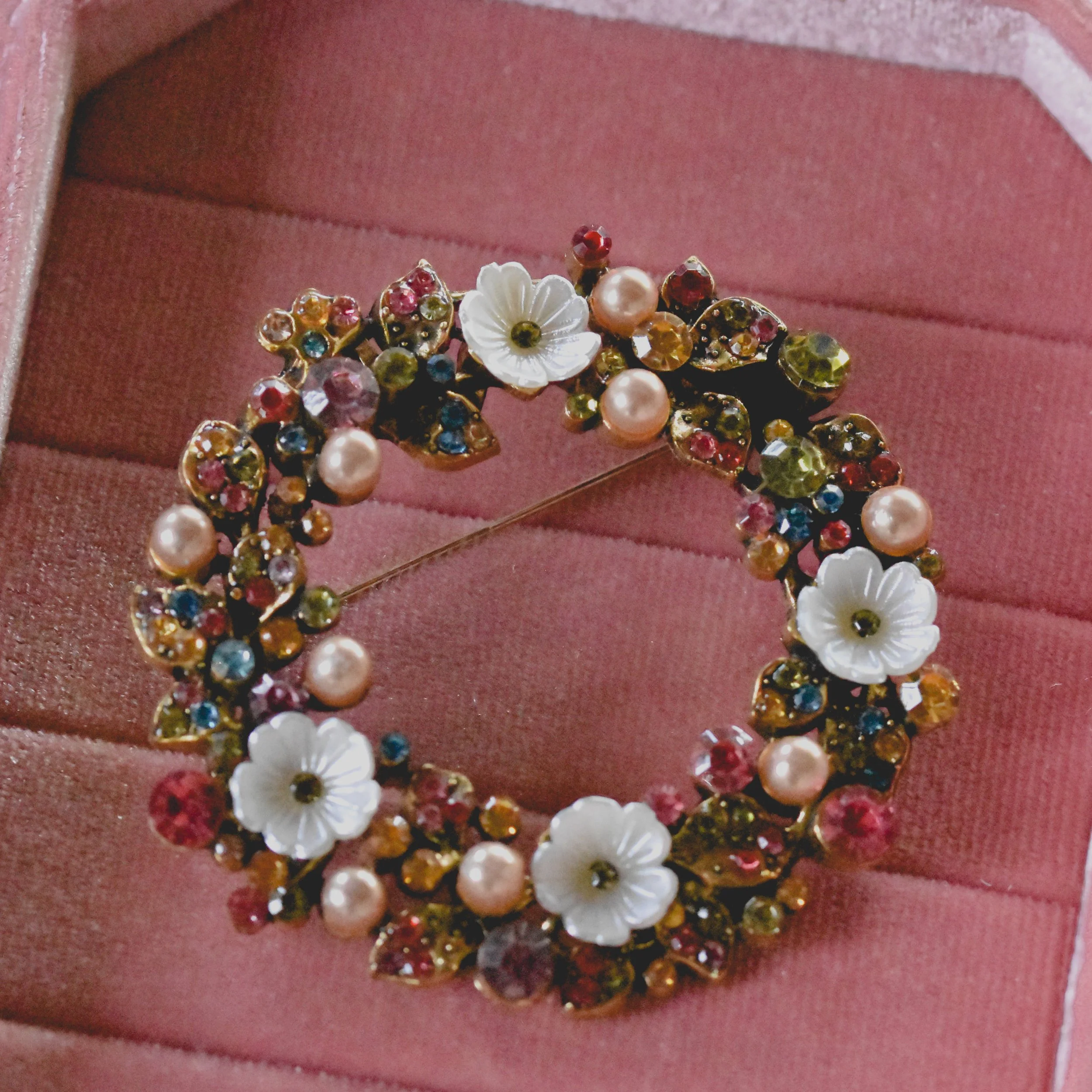 Flower Wreath Brooch