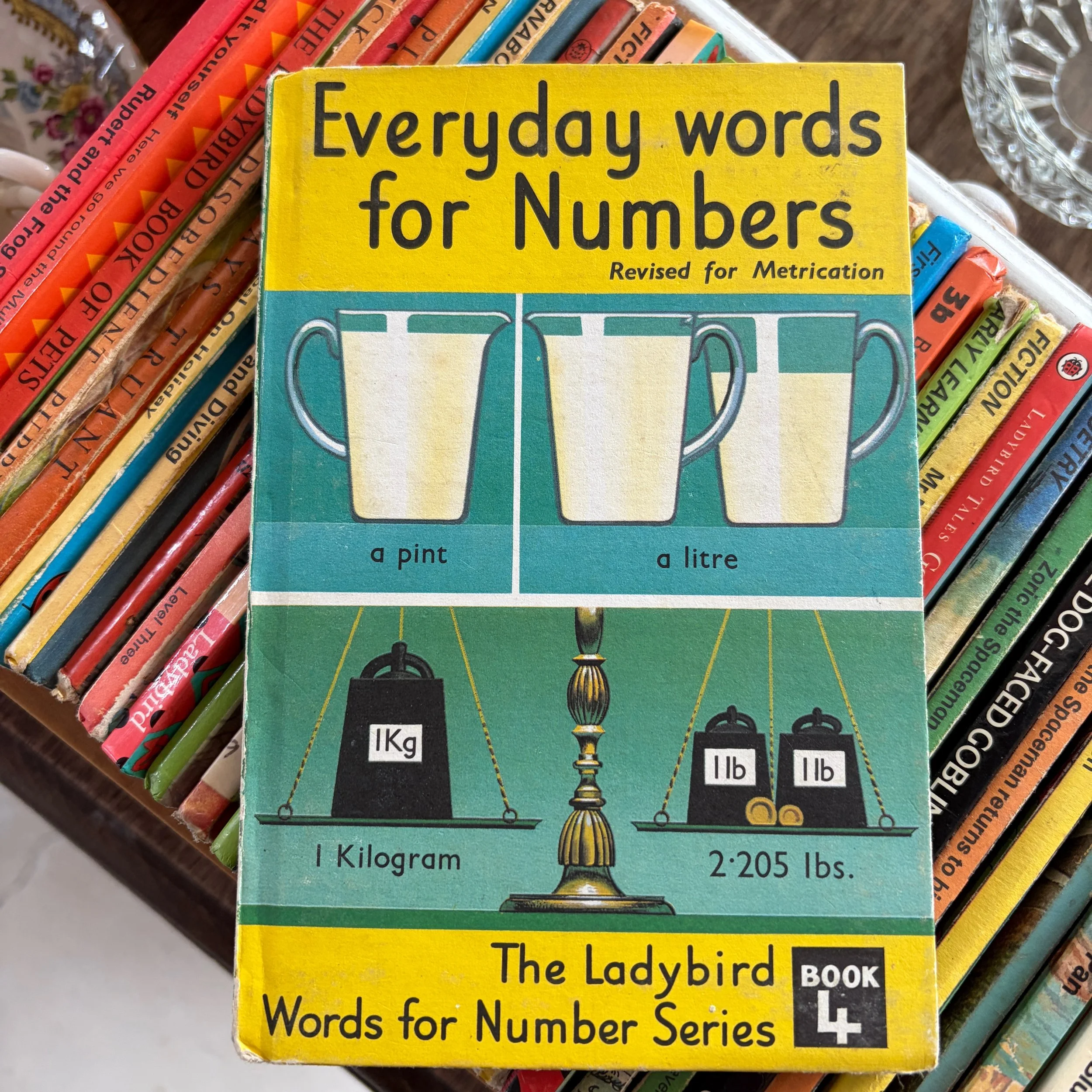 Everyday Words For Numbers Ladybird Book