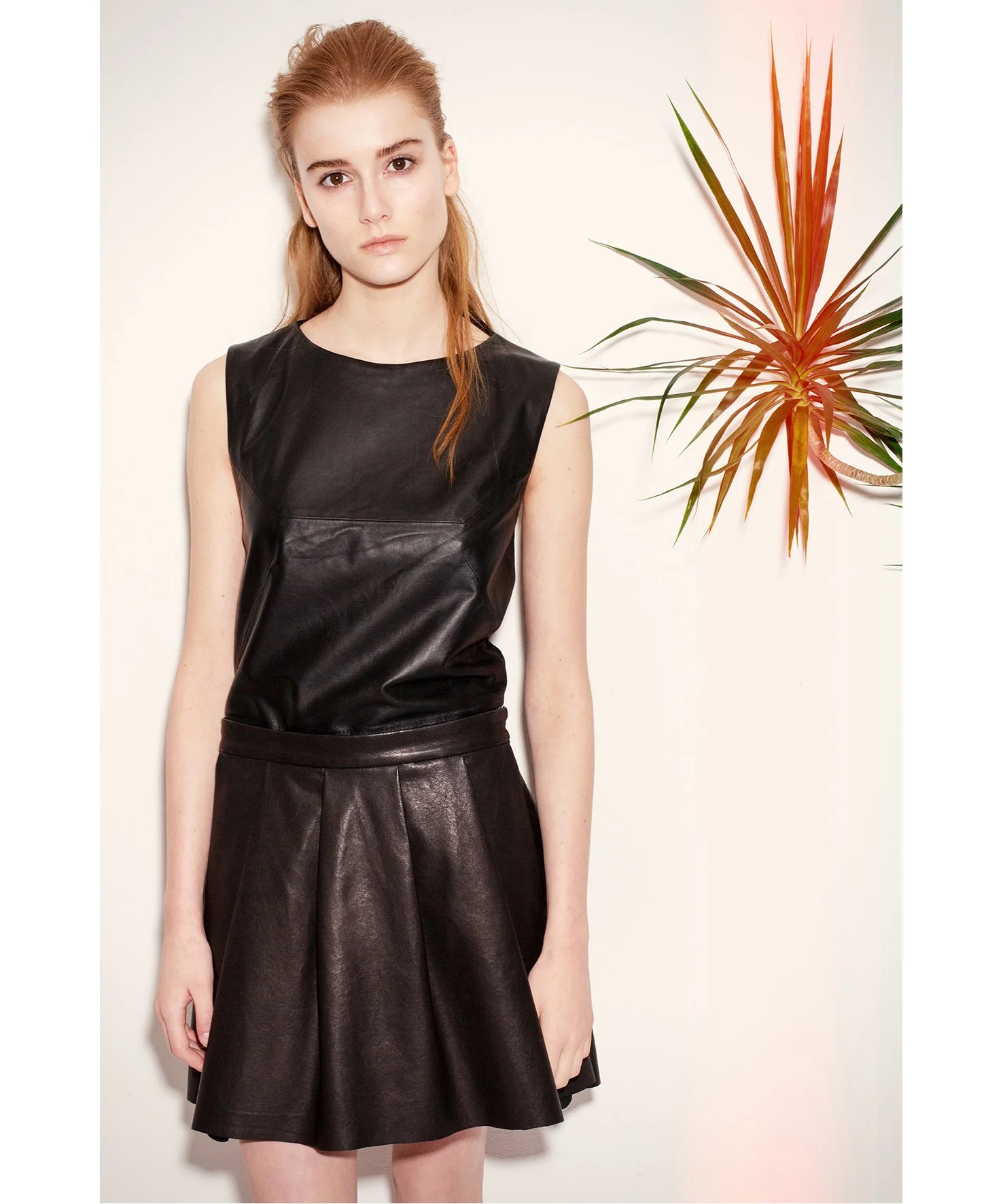 john-lander-fashion-beauty-elise-pluvinage-karla-otto-001.jpg