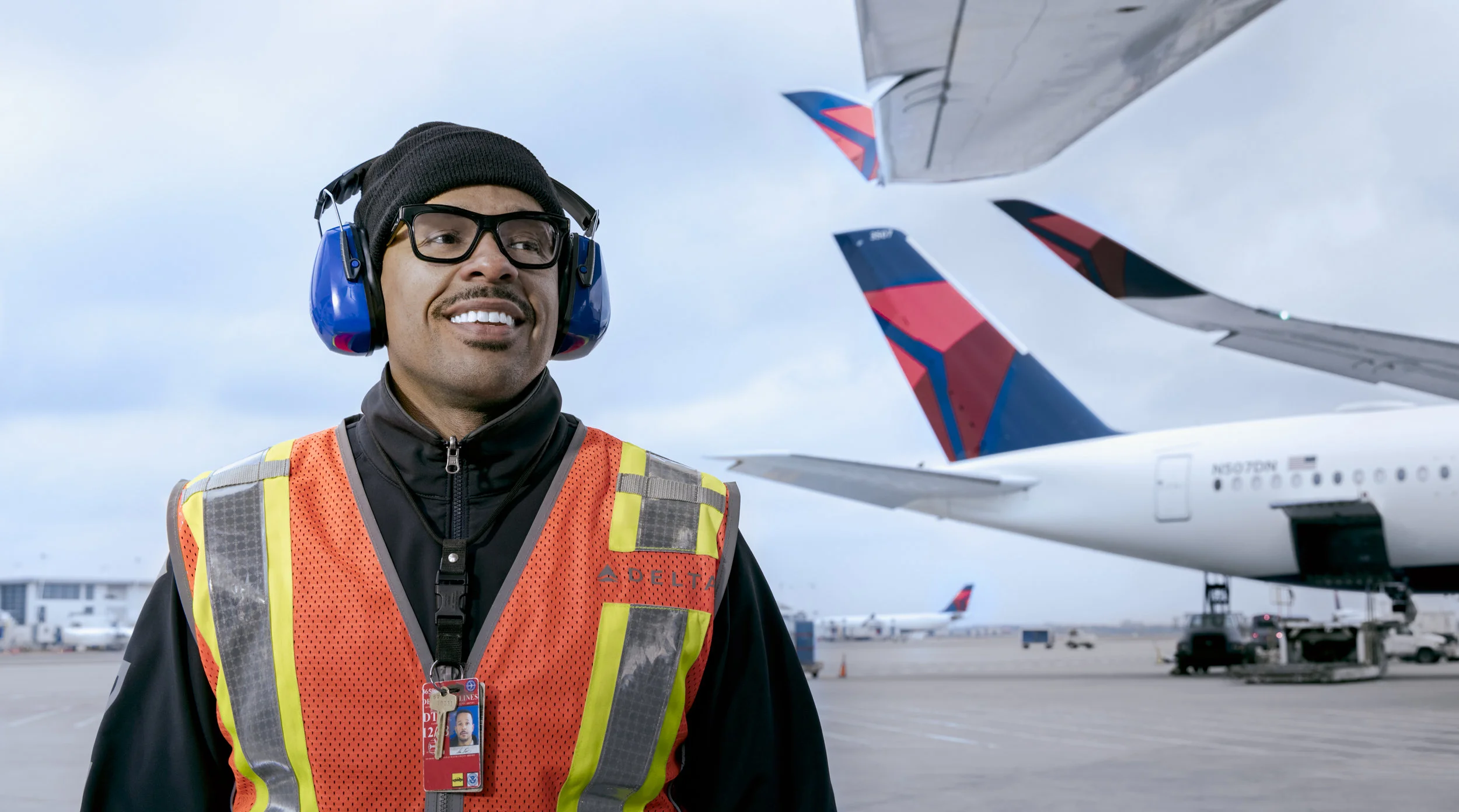 DELTA WORLD TRAVELS--6.JPG