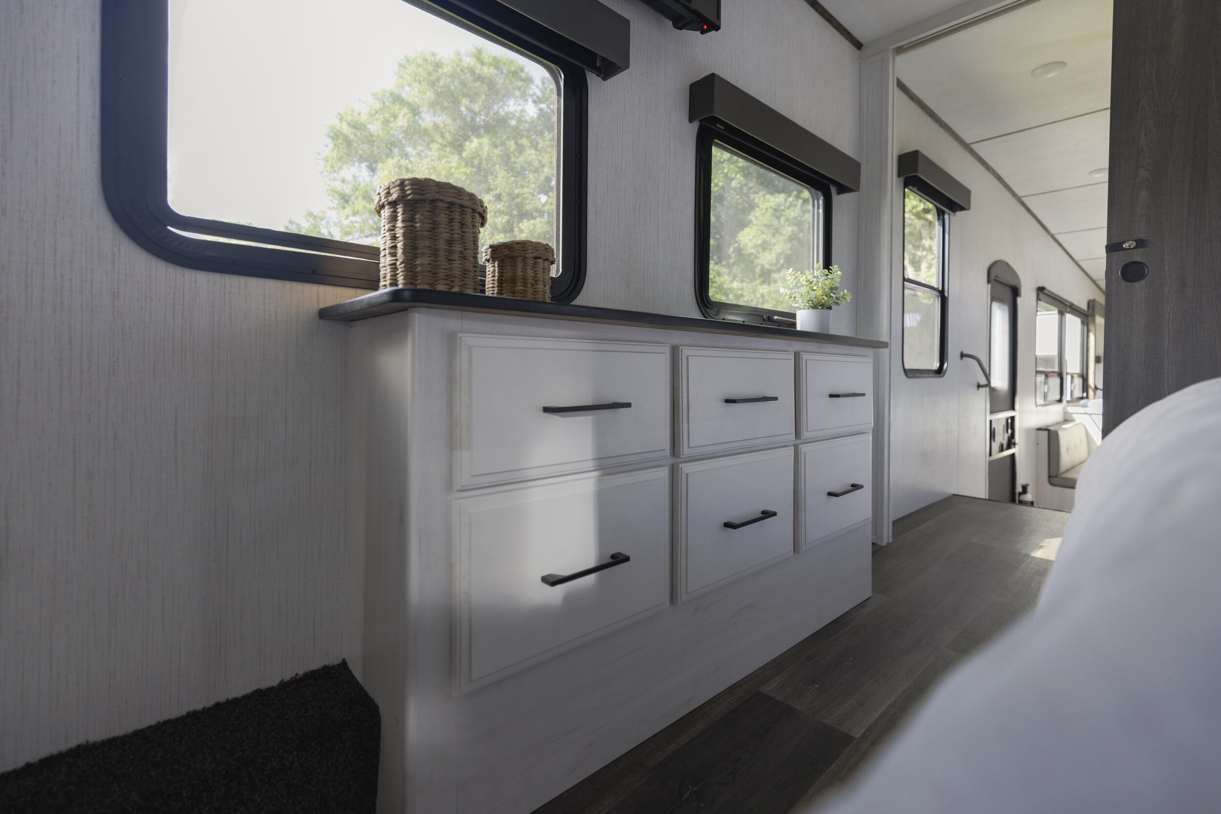 _X5A2981_Interiors_Bedroom Features_Heartland 5th Wheel-Edit.JPG