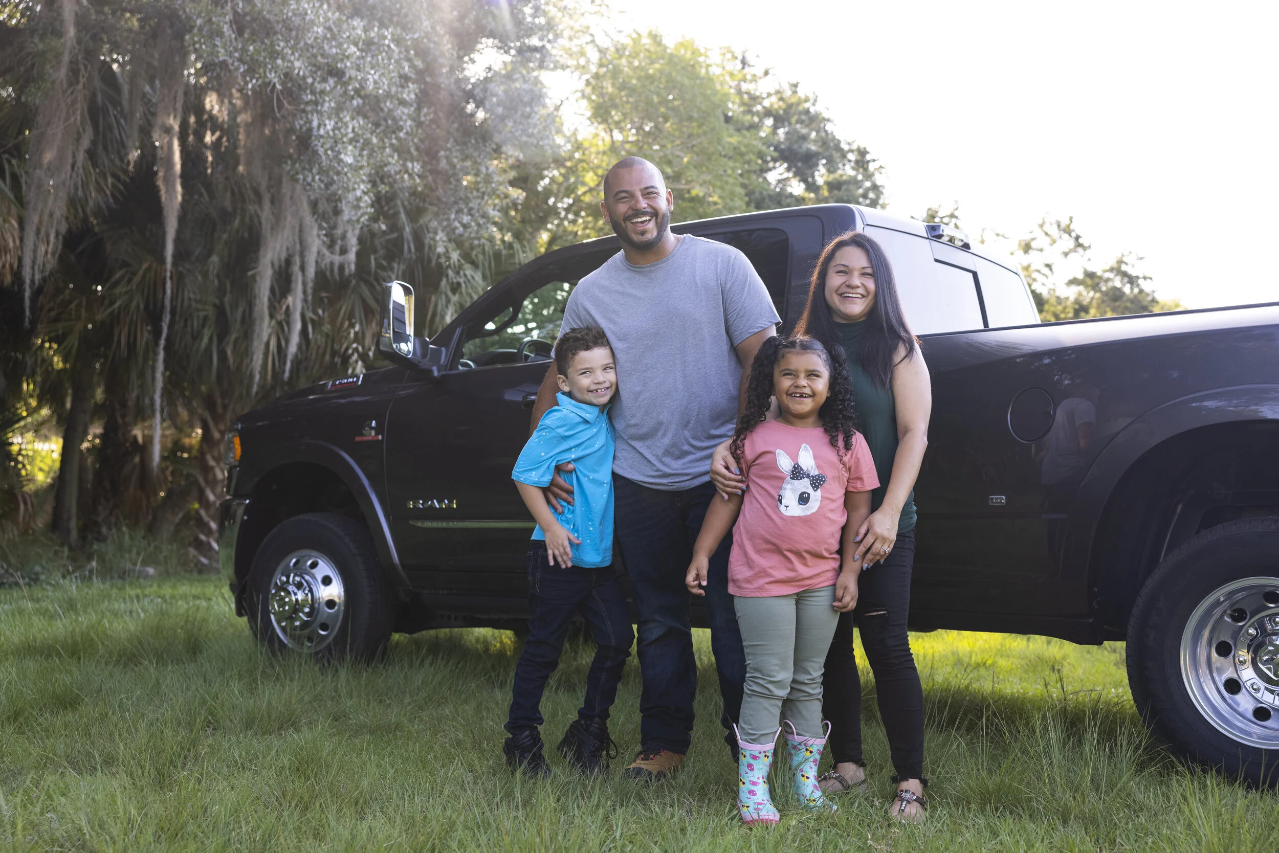 _X5A1804_Portraits_Whole Family_Ram How-To Towing-Edit.JPG