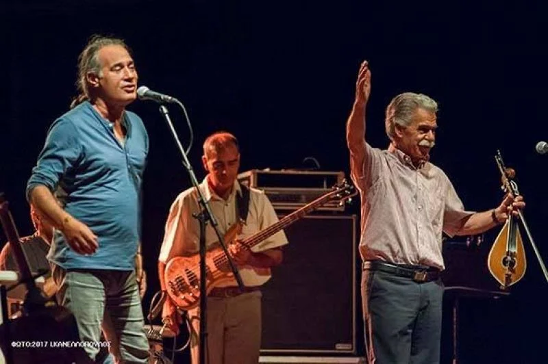 Θαλασσινός, Σκουλάς και άρωμα καλοκαιρινής Ελλάδας στην Εληά