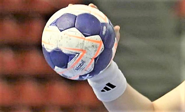 Με την πρωτοπόρο ΑΕΚ στη Νάουσα ο Ζαφειράκης για το κύπελλο