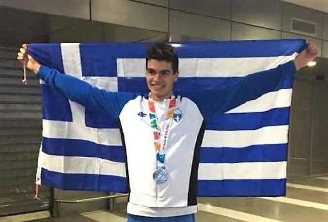 Πρώτος βαλκανιονίκης με ρεκόρ στα 200 πρόσθιο ο Βεροιώτης Σάββας Θώμογλου