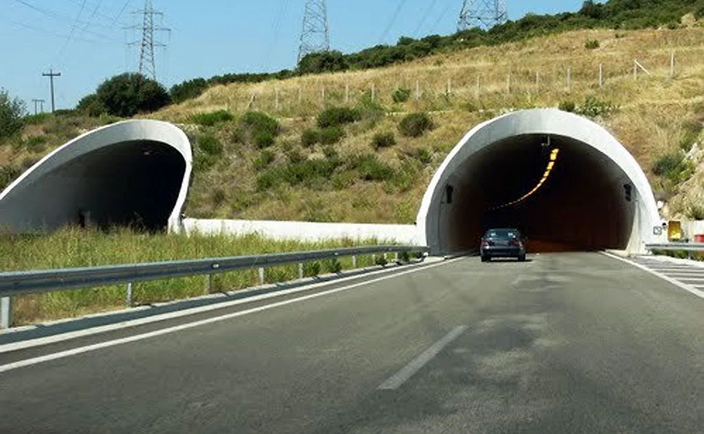 Θάνατος 76χρονου σε τροχαίο σε σήραγγα της Εγνατίας