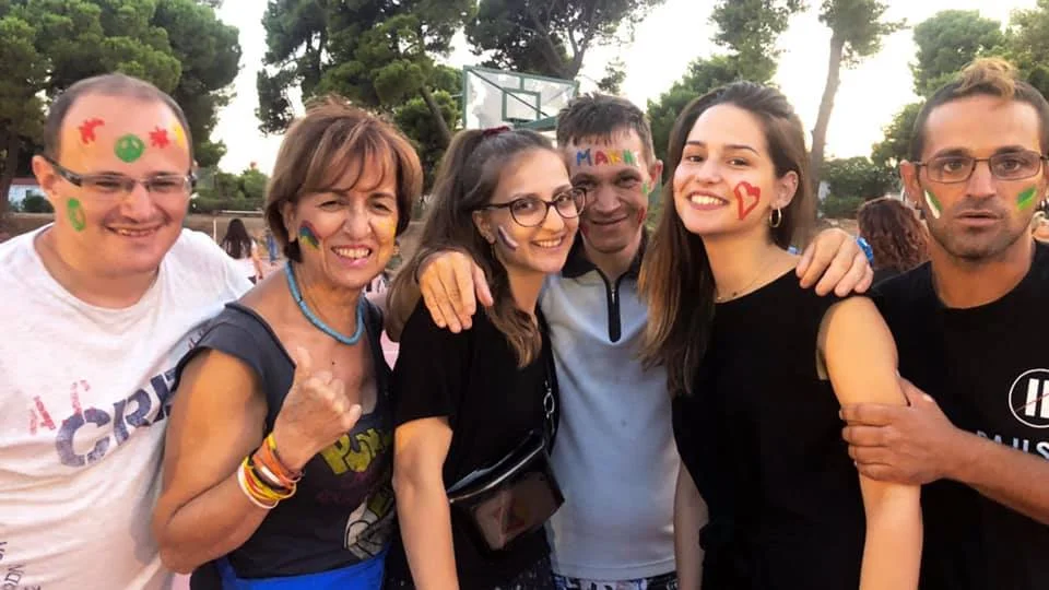 Στιγμές διασκέδασης στη Νέα Μάκρη για τα παιδιά από το 'Υφάδι'