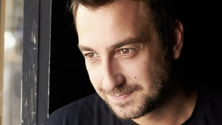 Στον ‘Άνθρωπο Ελέφαντα’ τον χειμώνα ο Στέλιος Καλαϊτζής