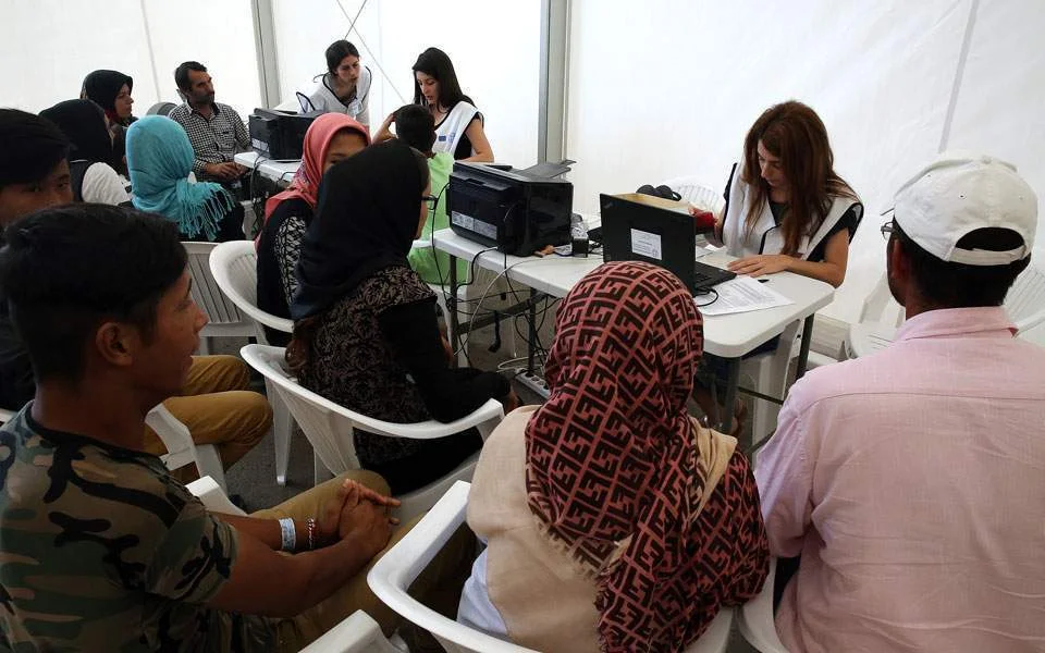 Ισοκατανομή των αιτούντων άσυλο σε όλη τη χώρα. Όχι πάνω από το 1% του πληθυσμού ανά νομό