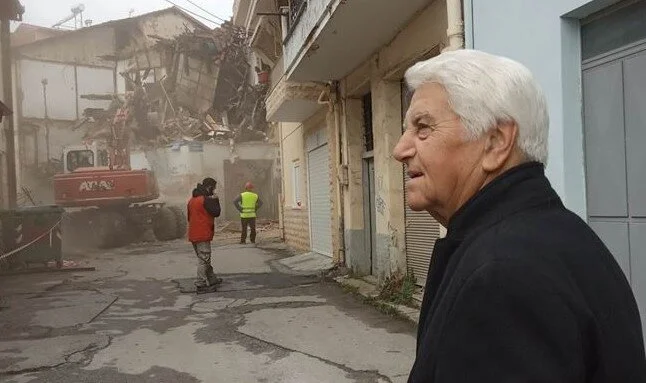 Κατεδαφίστηκε το διατηρητέο Μπαξεβάνου στη Νάουσα