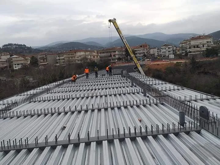 Σε φουλ ρυθμούς η γέφυρα Κούσιου!