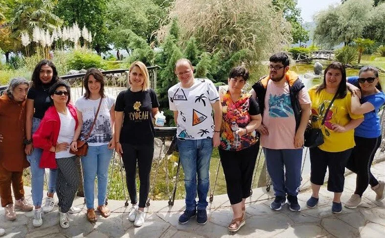 Υφάδι. Μάθημα της Δήμητρας Ρωμηοπούλου για την αναγκαιότητα καθαρισμού των χεριών