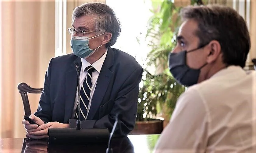 Κορωνοϊός - 'Βόμβα' από Τσιόδρα: Πρωταθλητές στα κρούσματα οι ηλικίες 18-24!