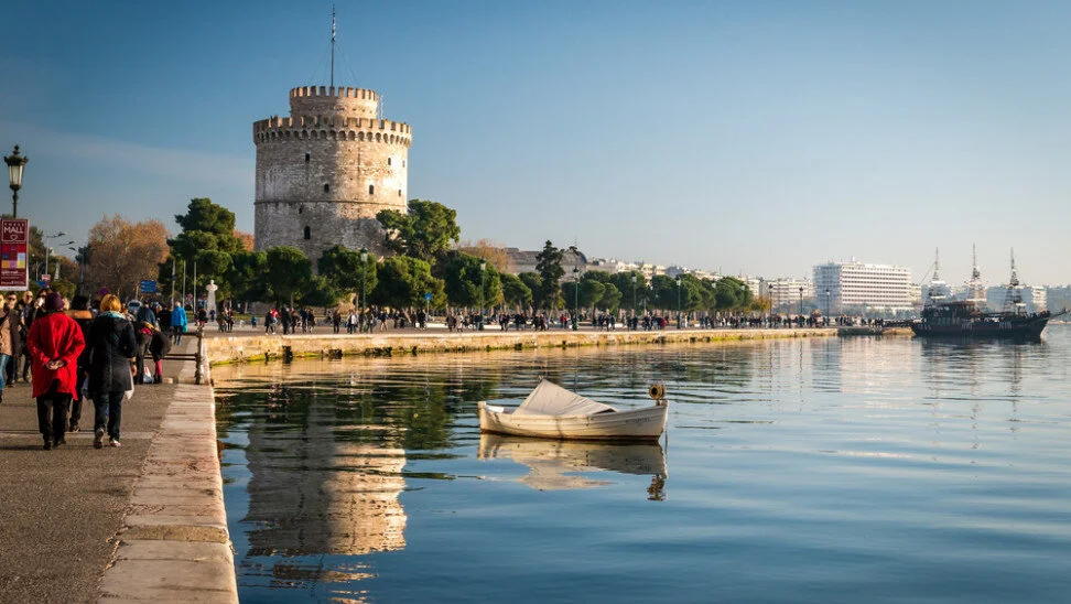 Σταθεροποίηση του ιικού φορτίου στη Θεσσαλονίκη! Για ποιον χτυπά η καμπάνα;