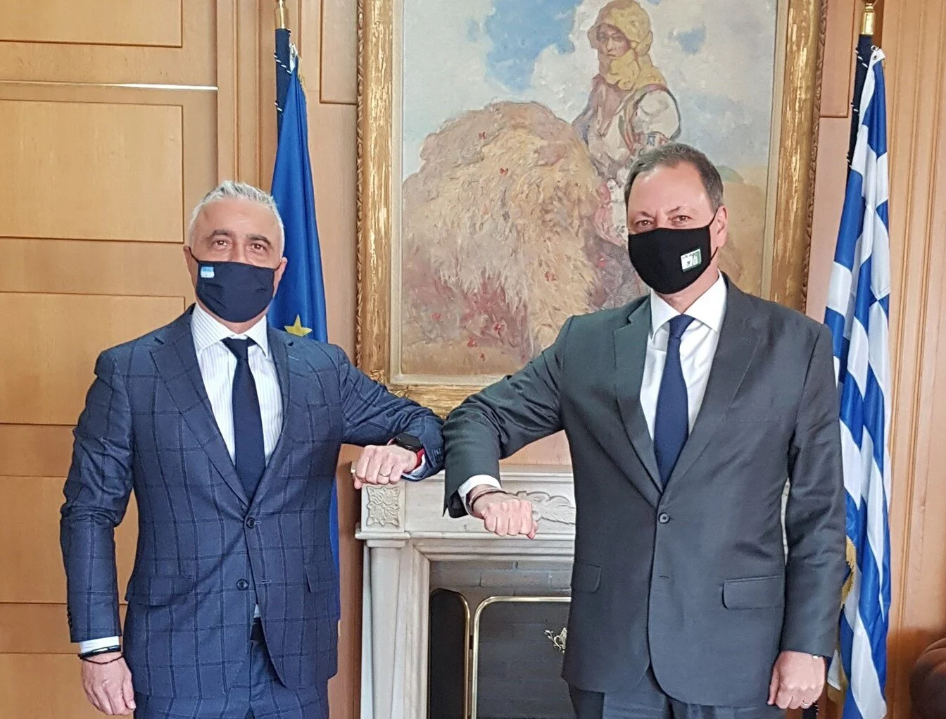 Τον Φεβρουάριο τα de minimis για τα ροδάκινα. Ο Λάζαρος Τσαβδαρίδης με τον υπουργό