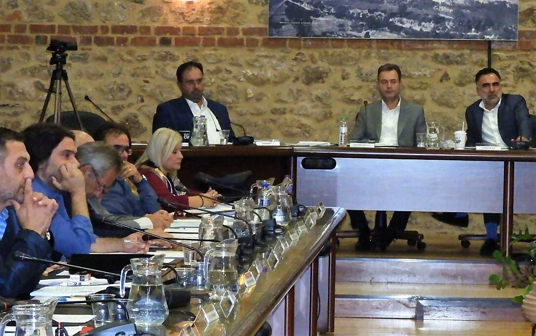 Οριστικό το 'διαζύγιο' Παλουκίδη-Μπατσαρά. Καμία νύξη στην εκτελεστική. Παραμένει αντιδήμαρχος