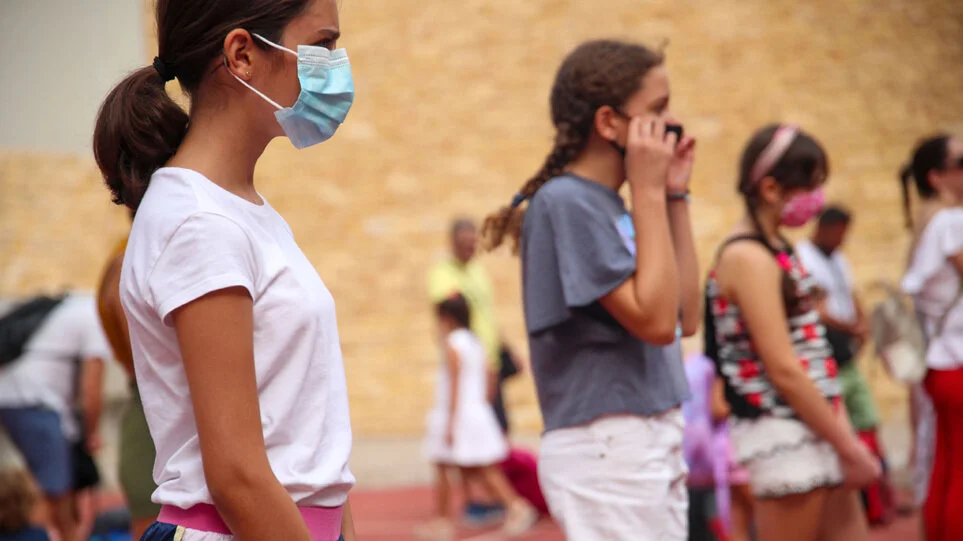 20 νέες λοιμώξεις κορωνοϊού στην Ημαθία. 1.358 στη χώρα. 30 νέοι θάνατοι