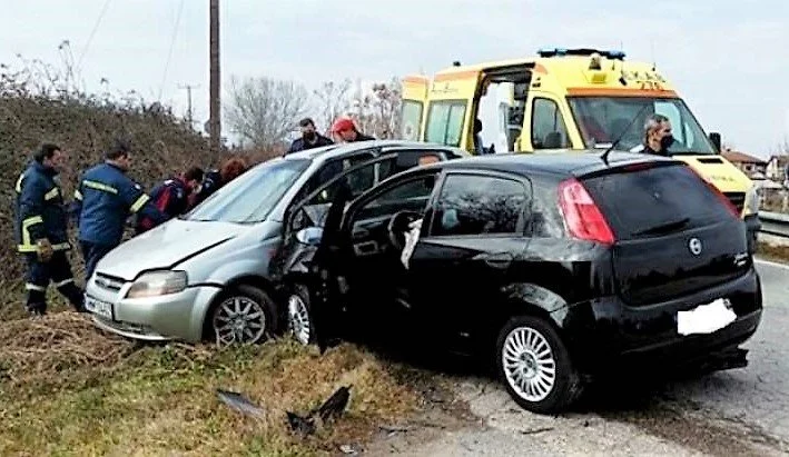 Κεφαλοχώρι. Τροχαίο με τραυματία γυναίκα στον παράδρομο της Εγνατίας