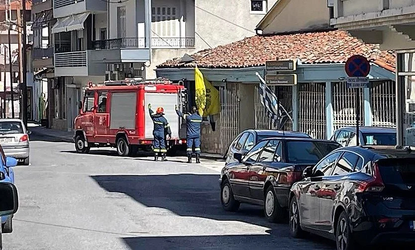 Πυροσβεστική. Διήμερο με σπασμένα δέντρα, τροχαία και φωτιές!