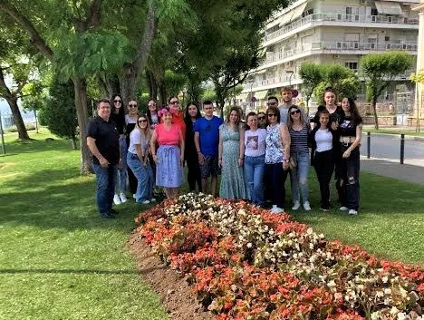 Βέροια. Το ΙΕΚ νοσηλευτικής γέμισε με χρώμα το πάρκο των Αγίων Αναργύρων
