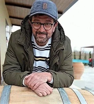 Τάσος Καραγκιοζίδης. Από μάνατζερ πολυεθνικών στη Γερμανία, οινοποιός στη Νάουσα!