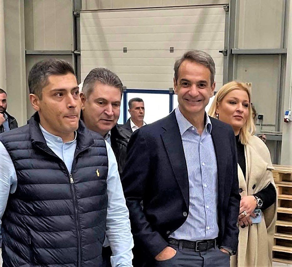 Χρήστος και Μαρία Σέξτου περιήγησαν τον πρωθυπουργό στην ‘Exfrut’