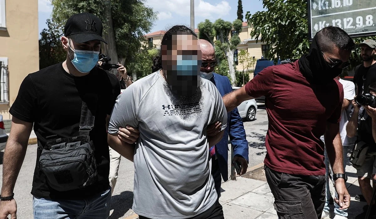 20 χρόνια κάθειρξη στον ιερέα για το βιτριόλι στη Μονή Πετράκη