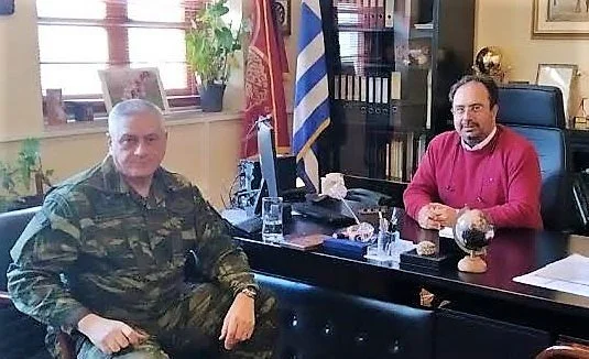 Πάρις Καπραβέλος. Στον δήμαρχο ο νέος διοικητής του Γ΄ Σώματος Στρατού